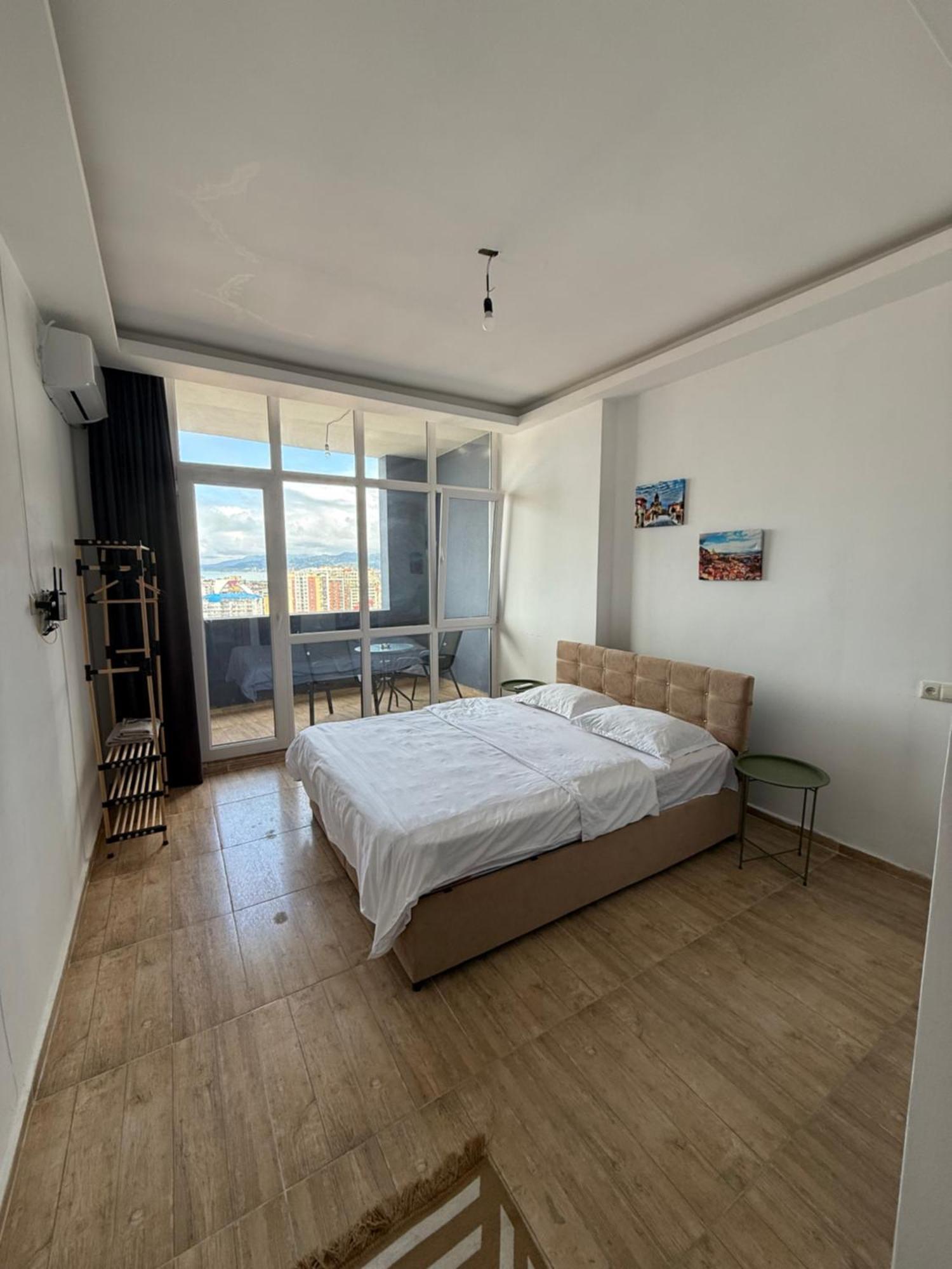 דירות Batumi Flat With Epic Views מראה חיצוני תמונה